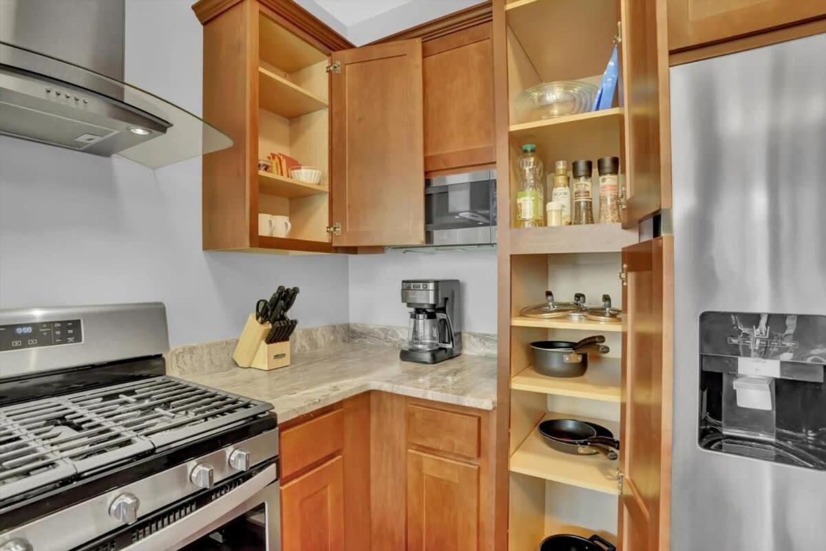Cozysuites Spacious 2Br, Ppg Paints Arena, Pitts ピッツバーグ エクステリア 写真